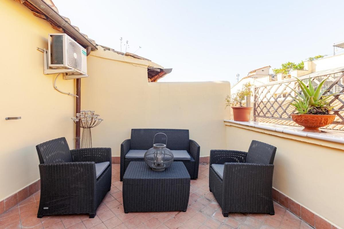 Luxury Penthouse With Terrace By Spanish Steps Rom